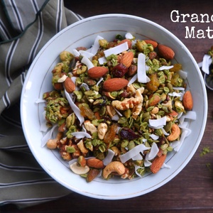 Granola vị matcha